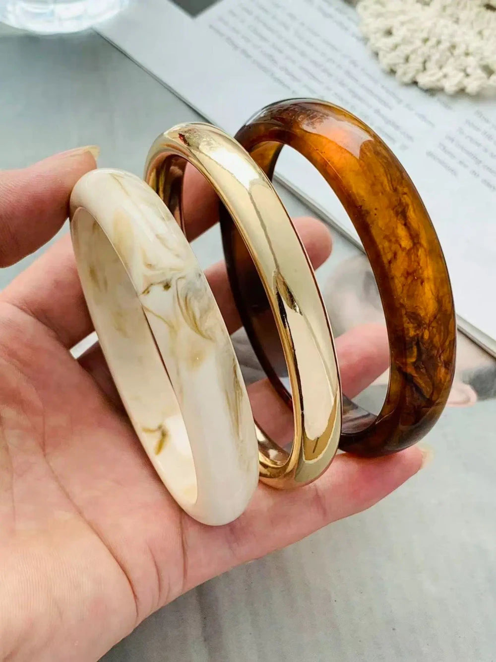Vintage Acrylic Resin Bangle Set
